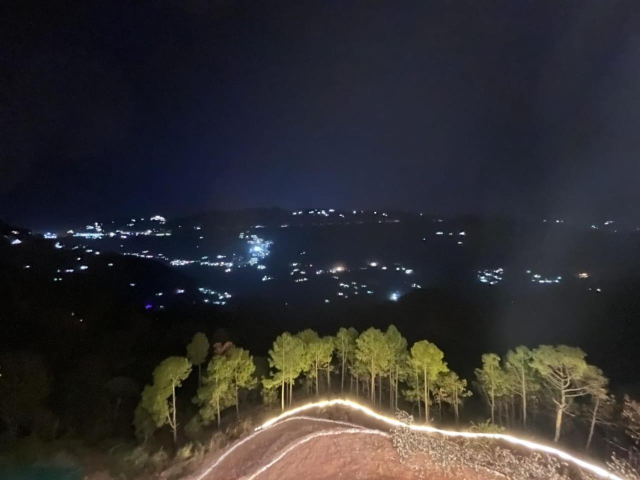 Hotel Tribe View - Away From City Hustle !! Top Rated & Most Awarded Property !! A Peaceful Stay Kasauli Exterior foto